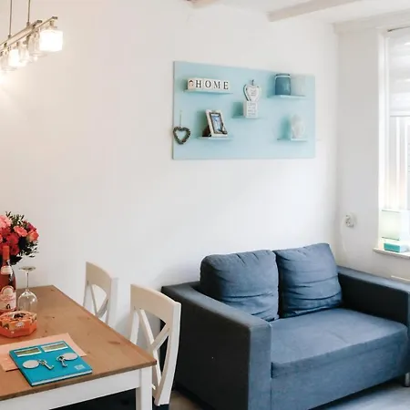 2 Bedroom Pet Friendly Home In Egmond Aan Zee Holiday home