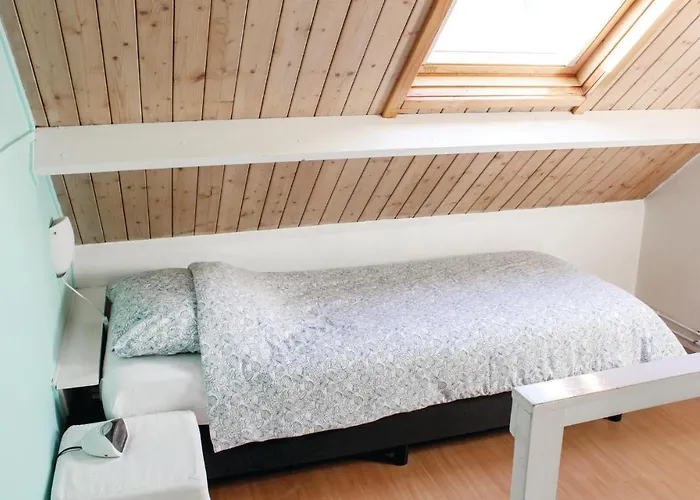 Lovely In With Wifi 度假居 *